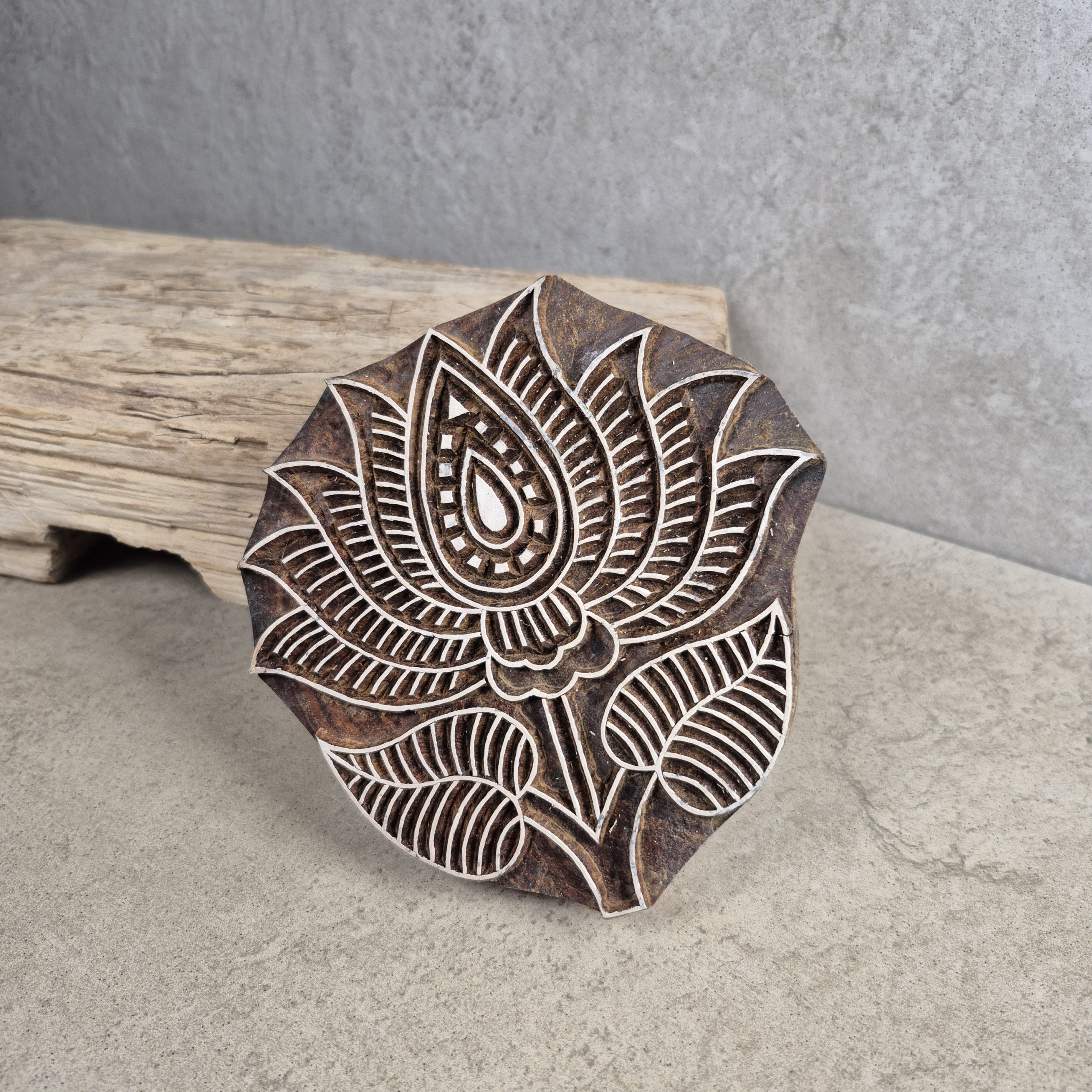 Daecour Lotus Block Solid Rosewood Batik Stamp